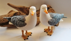 2 stehende Möwen grau / weiß je ca. 14 x 13 x 6 cm